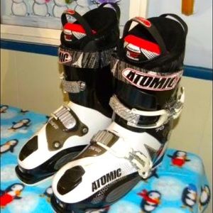 Atomic Live Fit 70 Ski Boots